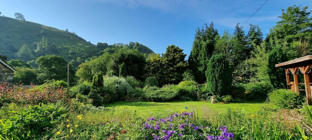 Modern And Spacious 2 Bedroom Apartment With Free Parking Llansantffraid Llansantffraid Glyn Ceiriog Екстериор снимка